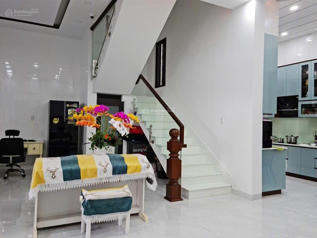 Cần bán biệt thự đường lê chân  nha trang siêu vip giá 28.5 tỷ.