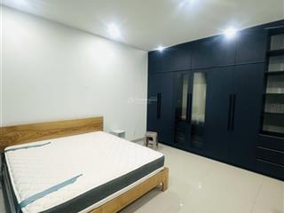 Cho thuê nhà 3 tầng có tháng máy gói 3 giá 25tr