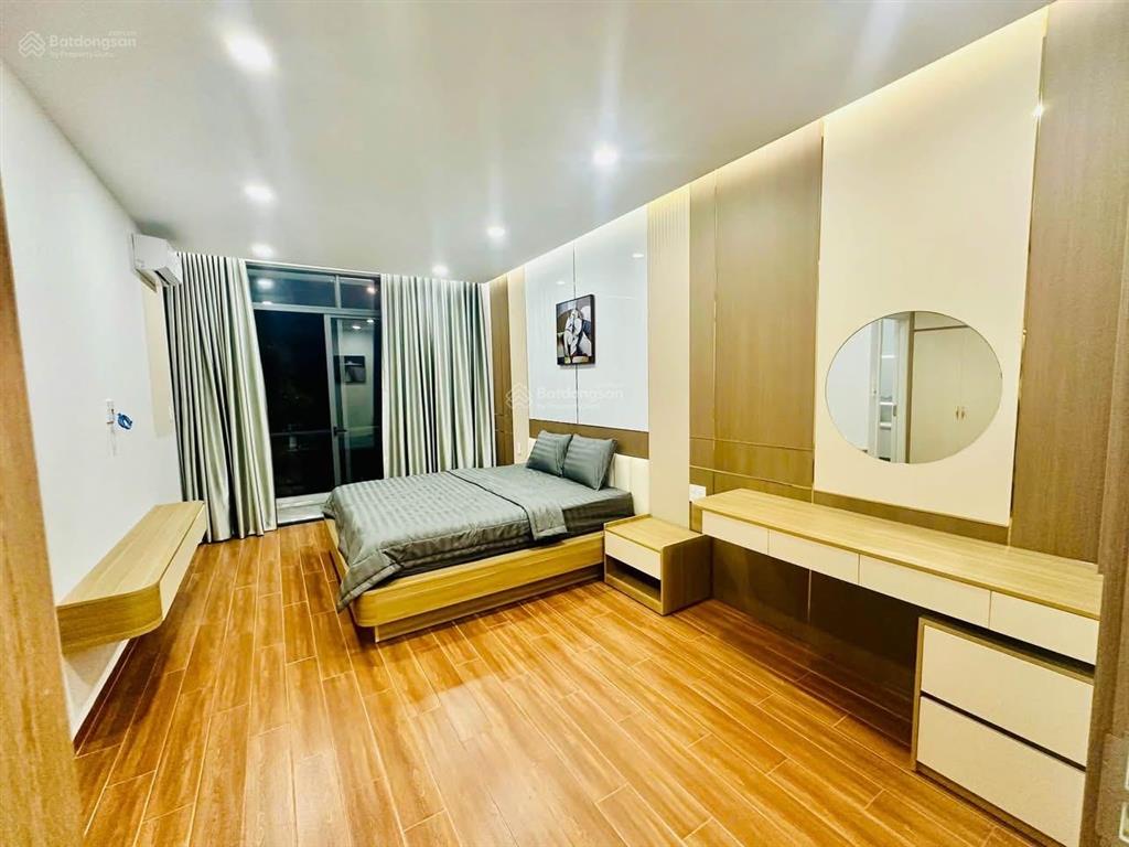 Bán nhà 2 mặt tiền trước sau thoáng mát đường rộng 14m gần shophouse gói 8 giá chỉ 8,69 tỷ
