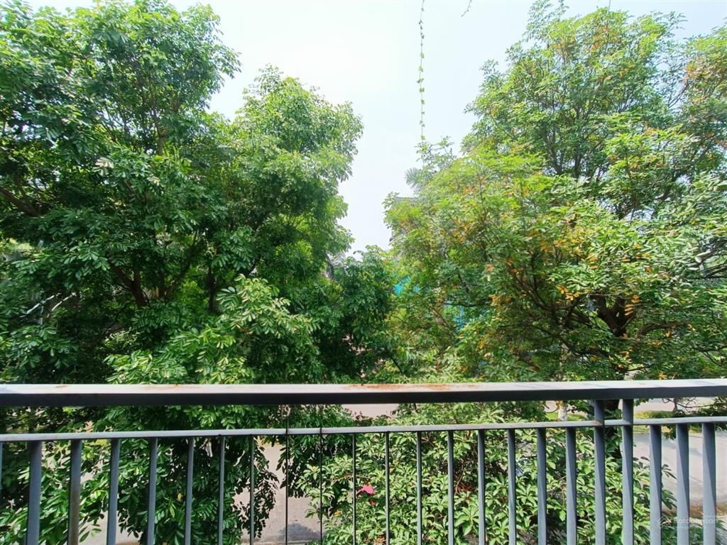 Cần bán nhà phố marina, dt 180m2, đã có sổ đỏ, hoàn thiện, giá hời thị trường,  0932 375 ***