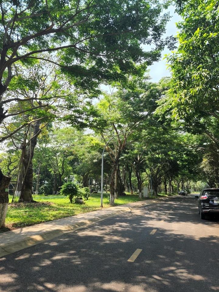 Bán biệt thự song lập mimosa diện tích 198m2 sử dụng 500m2 nhà hoàn thiện đẹp.  0932 375 ***