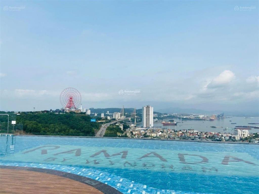 Chính chủ cho thuê gấp căn 2 phòng ngủ toà ramada hạ long, giá 7 triệu, đủ đồ, vào luôn