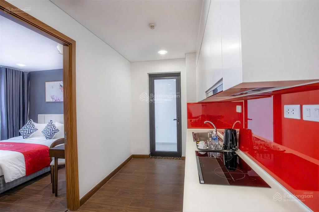 Chính chủ cho thuê gấp căn 2 phòng ngủ toà ramada hạ long, giá 7 triệu, đủ đồ, vào luôn