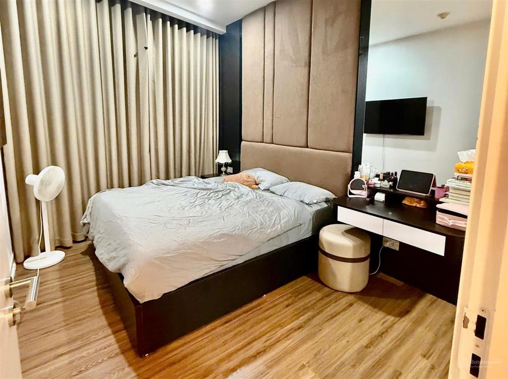 Chính chủ cần bán gấp căn 3pn toà iph xuân thuỷ, tầng trung, full đồ, giá cực tốt cho tháng 7