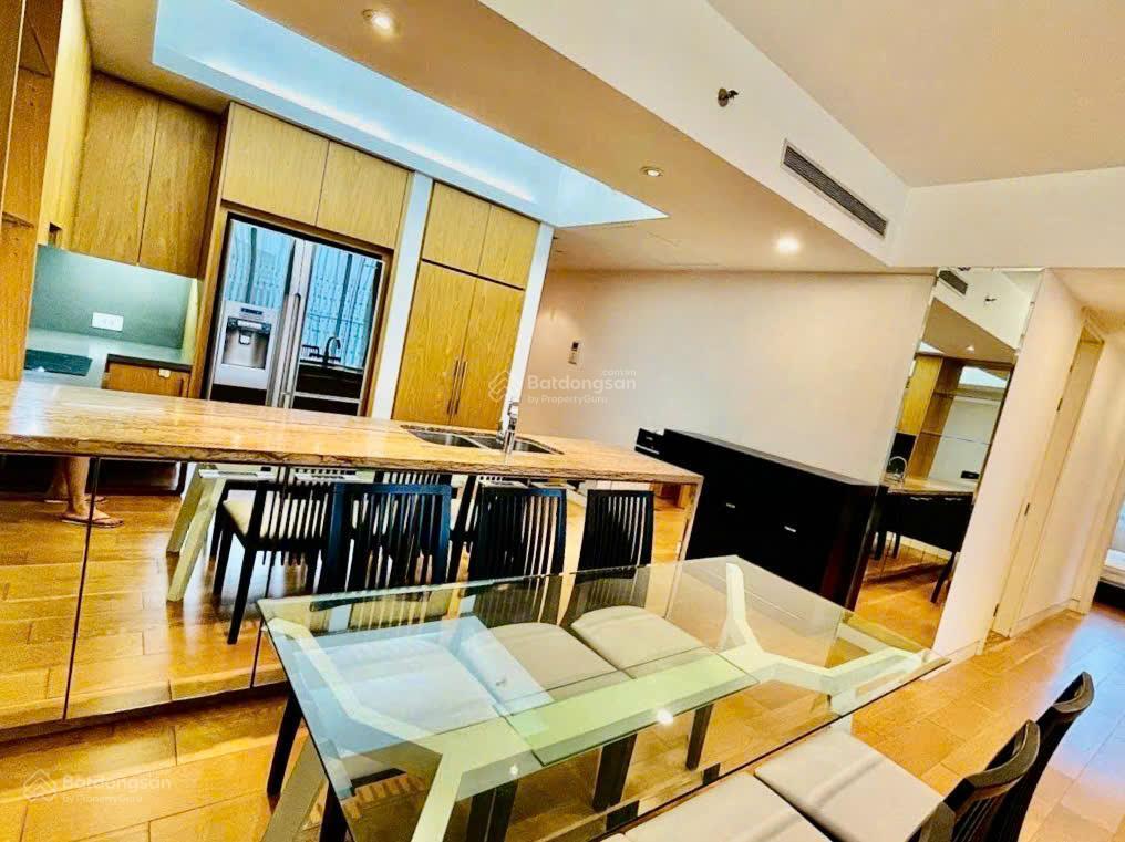 Chính chủ cần bán gấp căn 3pn toà iph xuân thuỷ, tầng trung, full đồ, giá cực tốt cho tháng 7