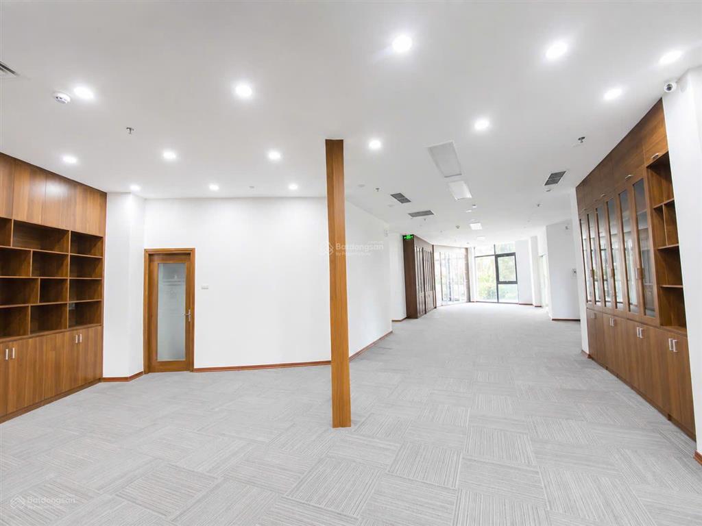 Chính chủ cho thuê gấp sàn văn phòng số 3 vũ phạm hàm, yên hòa, 280m2  0984 126 ***