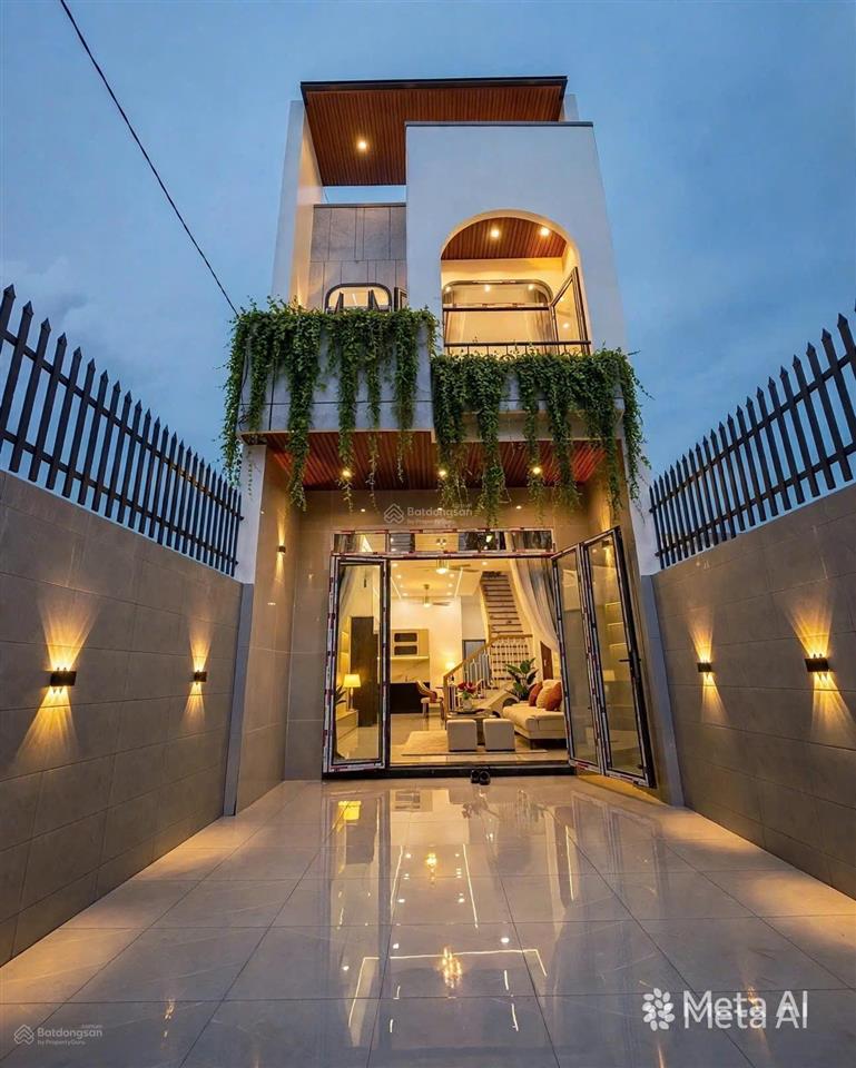 Bán nhà mặt phố kinh doanh tốt 3,x tỷ 0901 554 ***