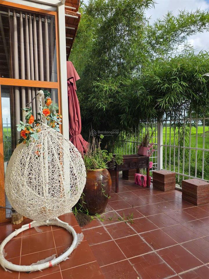 Cần tiền bán gấp lô đất mặt tiền hồ tràm giá 1,6 tỷ (có thổ cư)