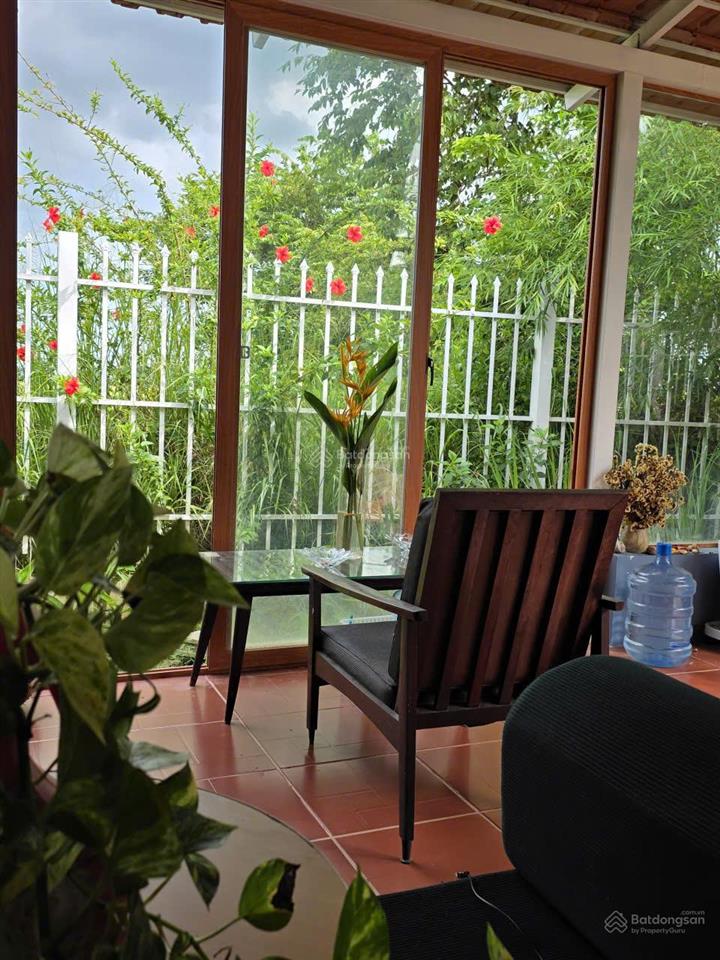 Cần tiền bán gấp lô đất mặt tiền hồ tràm giá 1,6 tỷ (có thổ cư)