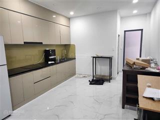 Nhỉnh 5 tỷ  hoàng quốc việt q7  [4x10m]  2 tầng  3pn  cách mặt tiền chỉ 10m