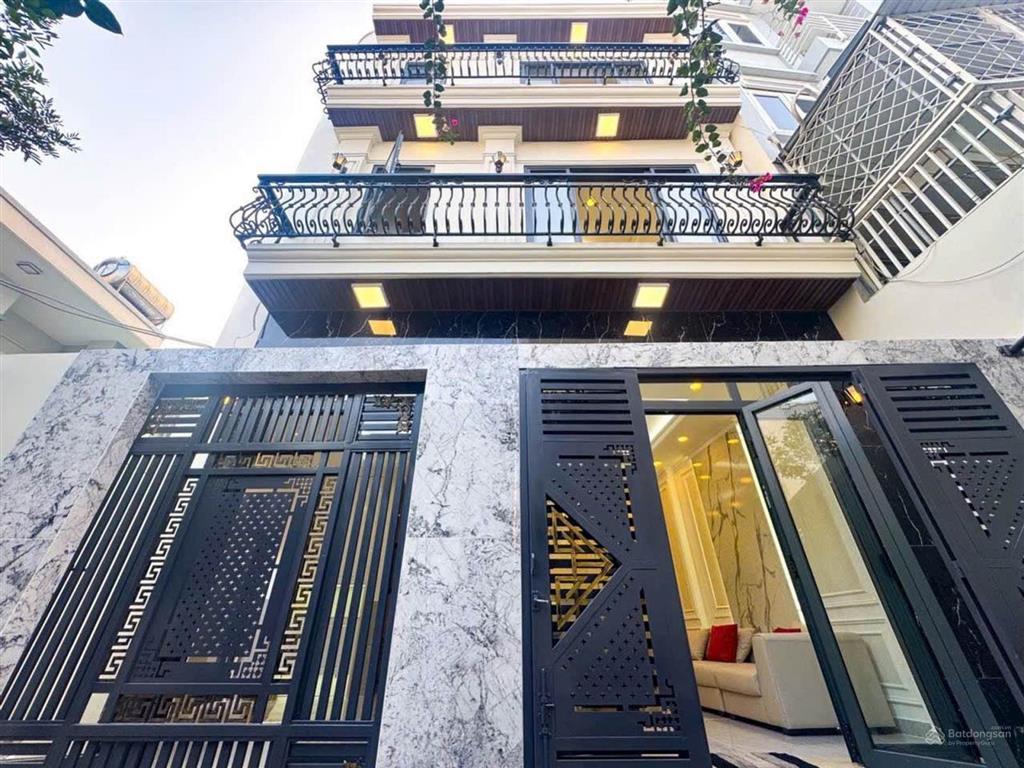 Chỉ hơn 8 tỷ, căn góc 72m² [8x9m]  3 tầng có thang máy  kề phú mỹ hưng  shr, hoàn công