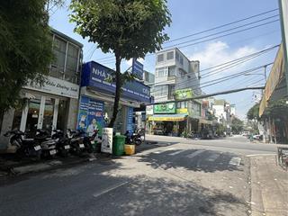 Giảm 1 tỷ  mt đường số 51, lâm văn bền.
51m2 1 trệt, 2 lầu, sân thượng giá chỉ 8,49 tỷ