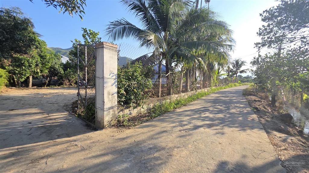 Lô diên an vị trí đẹp đường rộng 5m gần trung tâm tp nha trang.giá bán rẻ nhất thị trường 980 triệu