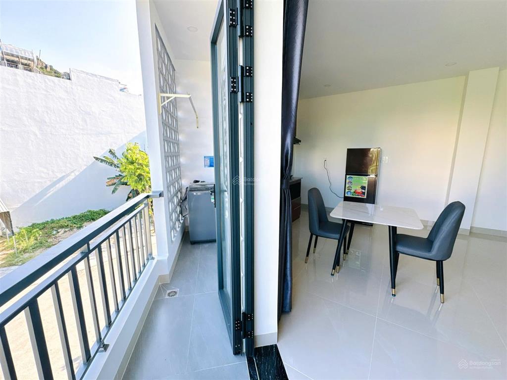 Cho thuê căn hộ mới có ban công  khu đô thị nam vĩnh hải, nha trang  giá 6,5 triệu