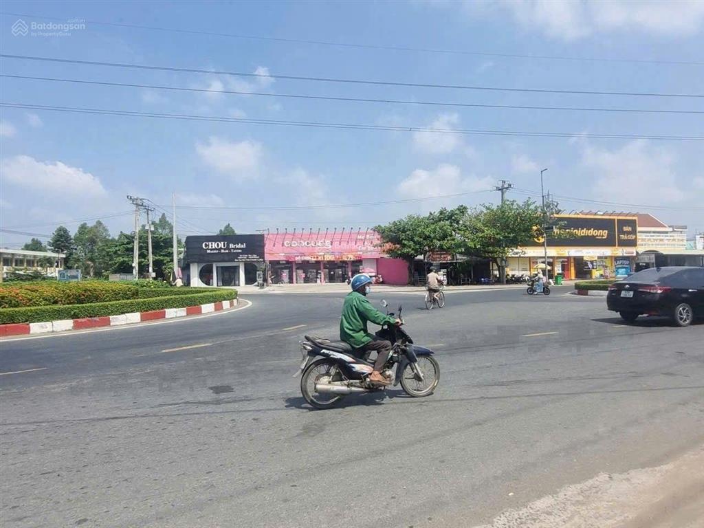 Trả trước 250 tr, sang tên lô đất 5 x 25 trung tâm chợ gạo đường số 10  kdc long thạnh hưng