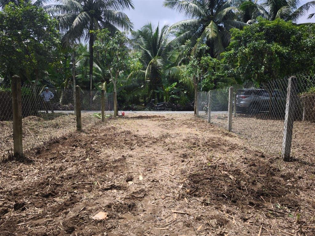 Bán lô đất 4.5 x 22 (nở hậu 5m) mặt tiền đường nhựa hoà lạc trung (vườn chanh)