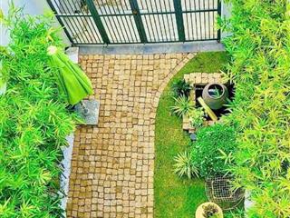 Nhà mới đẹp 3 tầng hẻm hùng vương 8met ngay ngã tư ntmk, vị trí đắc địa khu phố tây chỉ 18,5 tỷ