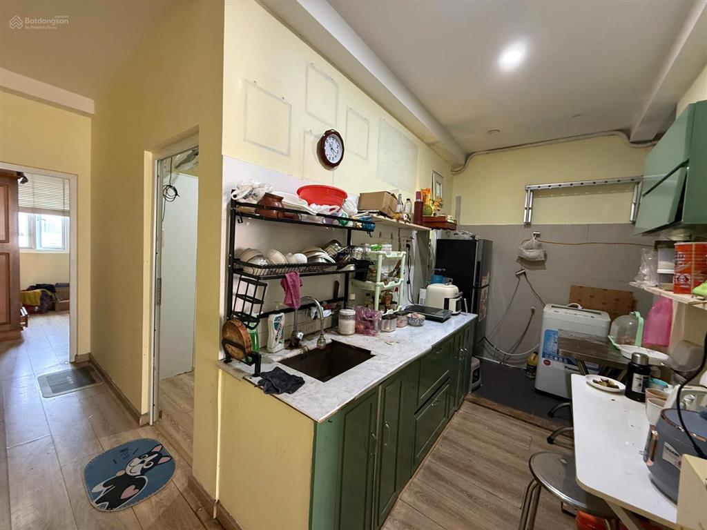 Căn hộ 2 phòng ngủ chung cư chợ đầm block d, mặt phan bội châu chỉ 2,2 tỷ/  0931 800 ***