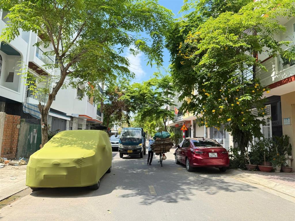 Nhà 3 tầng có thang máy đường số 14 kđt hà quang ii chỉ 9,8 tỷ full nội thất/  0931 800 ***