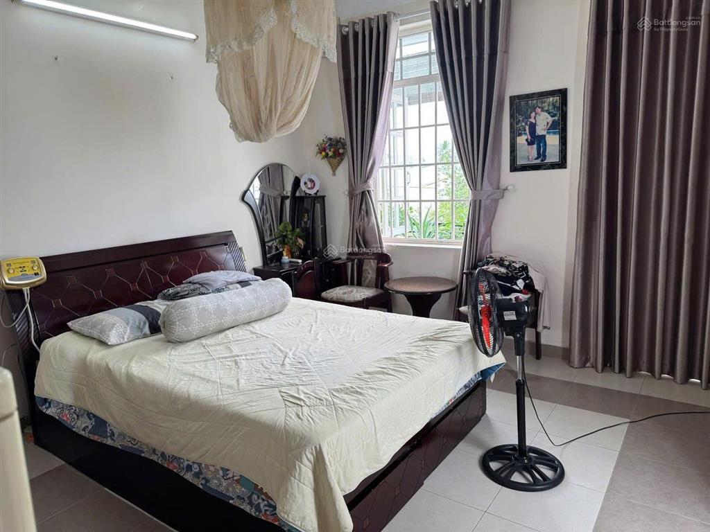 Nhà đẹp 3 tầng nội thất gỗ xịn trung tâm thành phố nha trang chỉ 8,5 tỷ, sổ hồng chính chủ