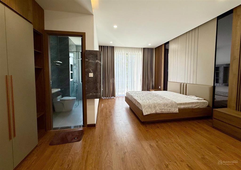 Nhà thiết kế đẹp mới xây có thang máy hiện đại kđt thái hưng chỉ 9,45 tỷ/  0931 800 ***