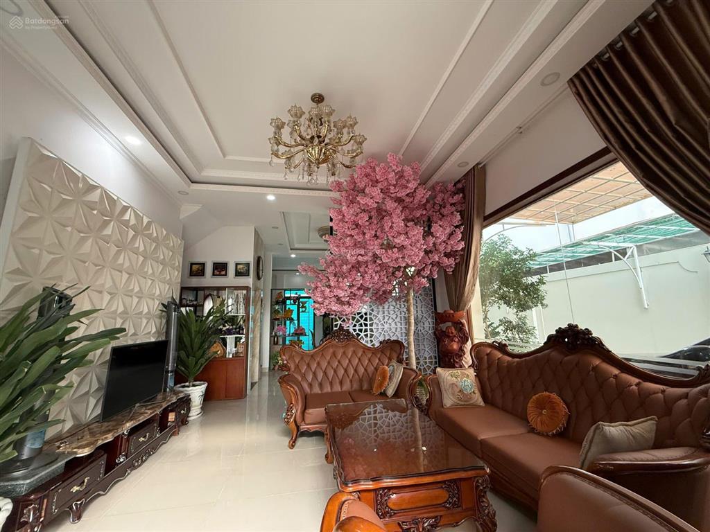 Căn biệt thự hướng đông nam sổ hồng chính chủ kđt hud phước long chỉ 19,8 tỷ/  0931 800 ***