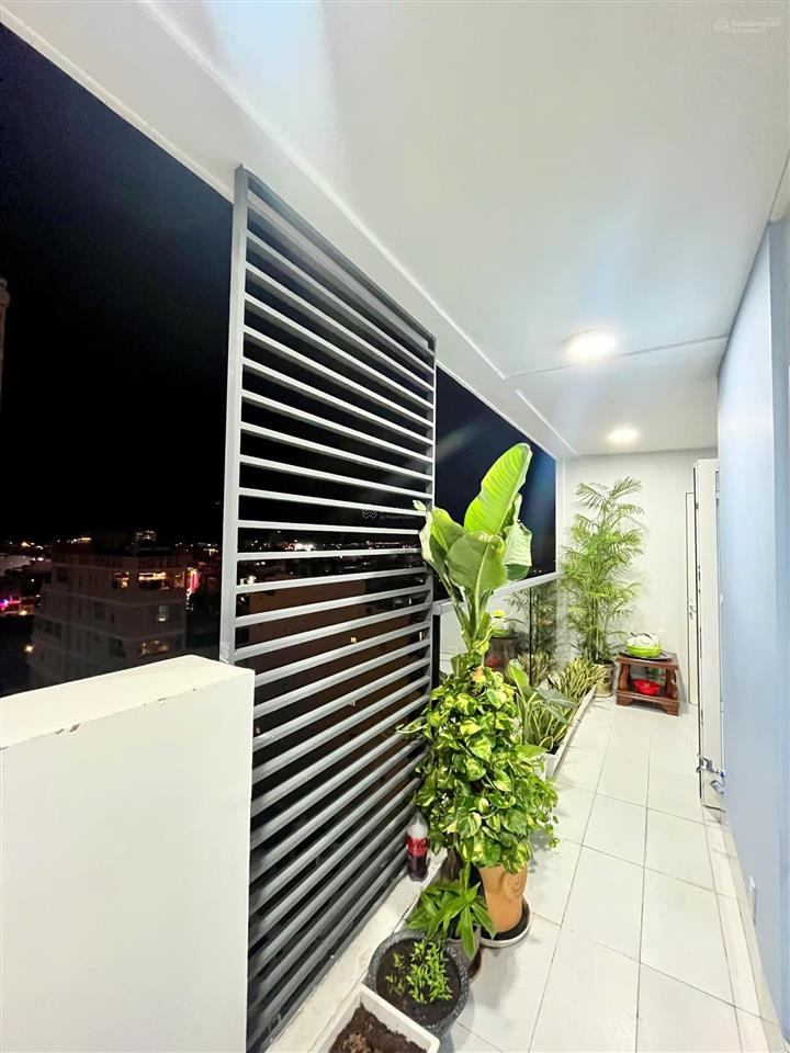 Căn hộ 82m2 toà nhà happy sky, đường lê quý đôn tttp nha trang cách biển chỉ 500met có sổ hồng