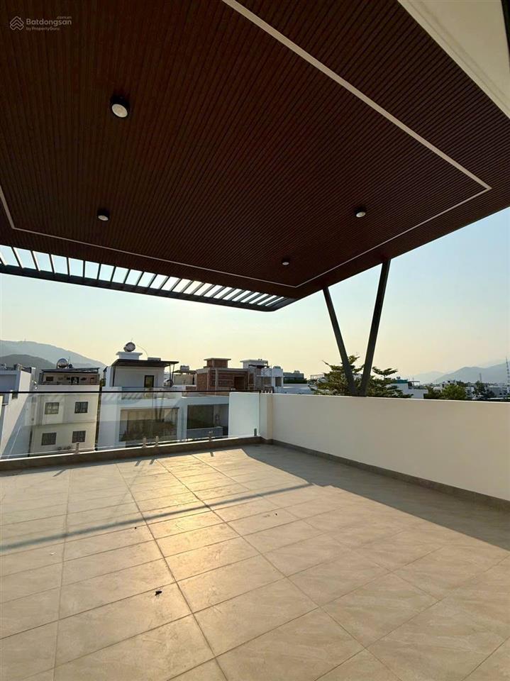 Nhà đẹp mới xây có thang máy, full nội thất cao cấp kđt mỹ gia thái hưng chí 9,46 tỷ