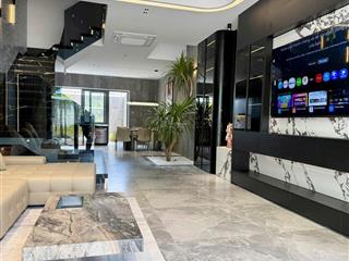 Nhà thiết kế hiện đại nội thất cao cấp, có sẵn ô chừa thang máy kđt mỹ gia chỉ 8,750 tỷ