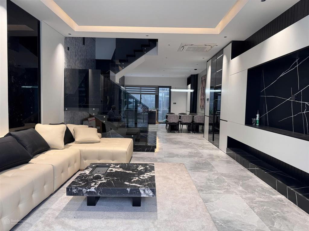 Nhà mới đẹp kđt mỹ gia an khánh chỉ 8 tỷ 150 triệu đang cho thuê 31 triệu/tháng.  0931 800 ***