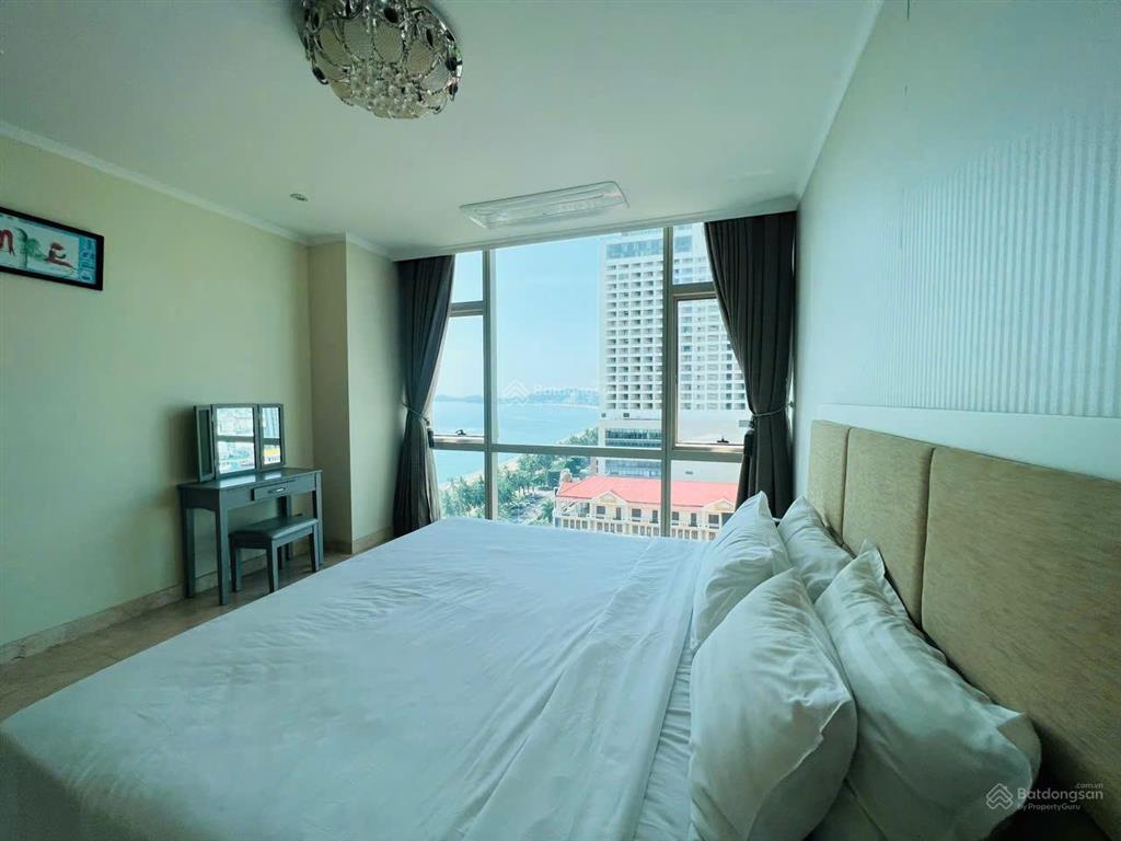 Căn hộ view trực diện biển vip nha trang center chỉ 18 tỷ, tất cả không gian đều thấy biển