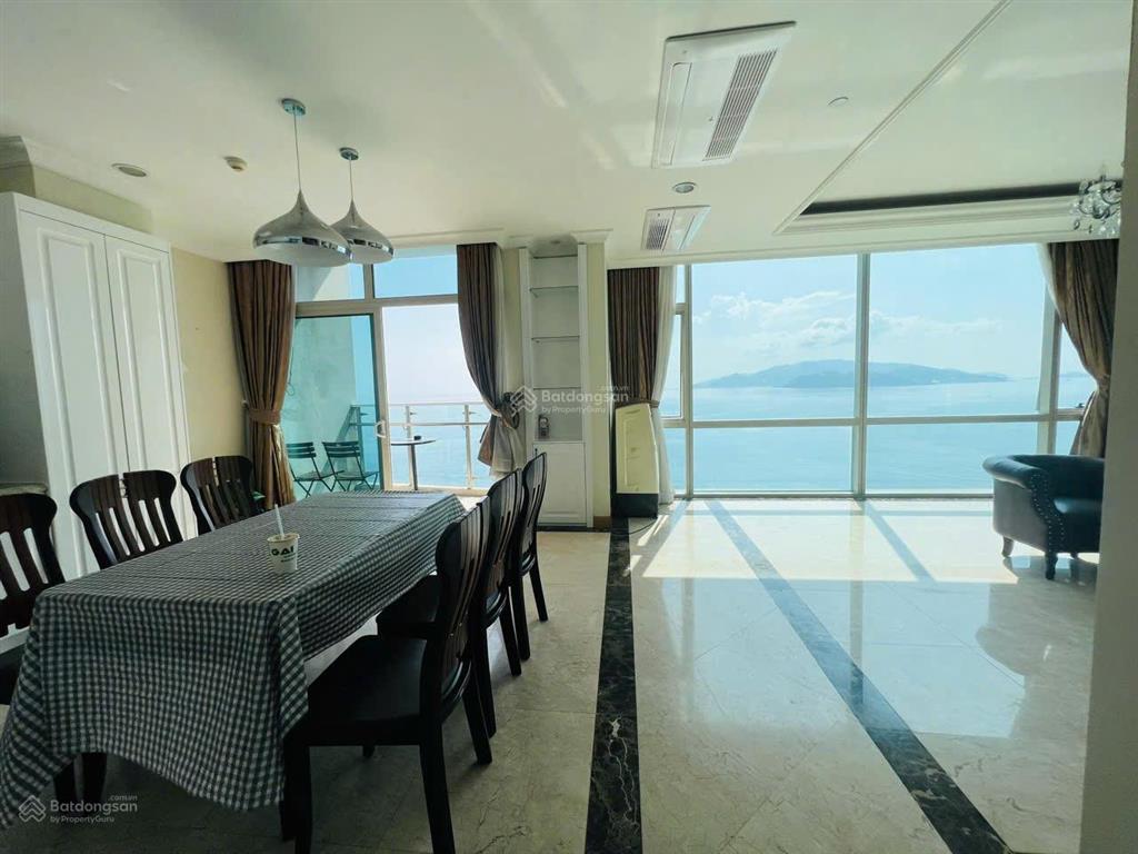 Căn hộ view trực diện biển vip nha trang center chỉ 18 tỷ, tất cả không gian đều thấy biển
