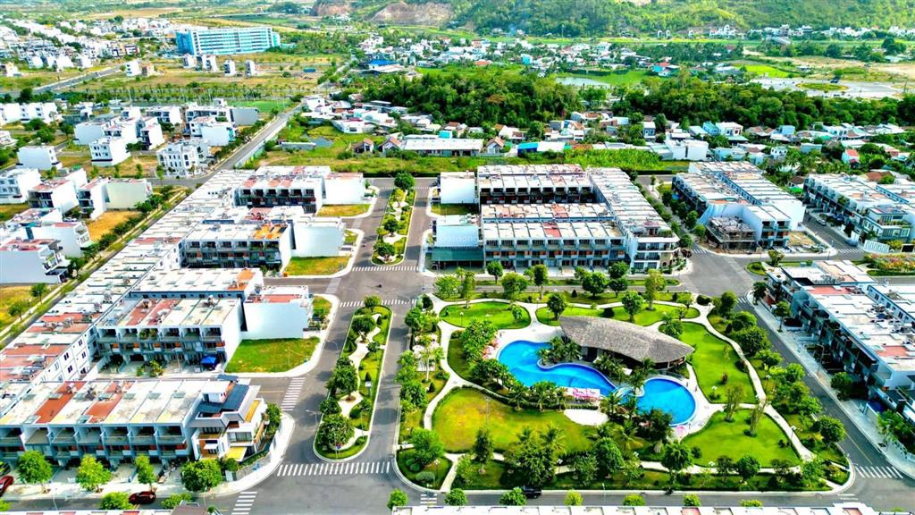 Lô góc biệt thự đường hoa giấy kđt the capella gói 8 mỹ gia chỉ 46tr/m2 bao hết