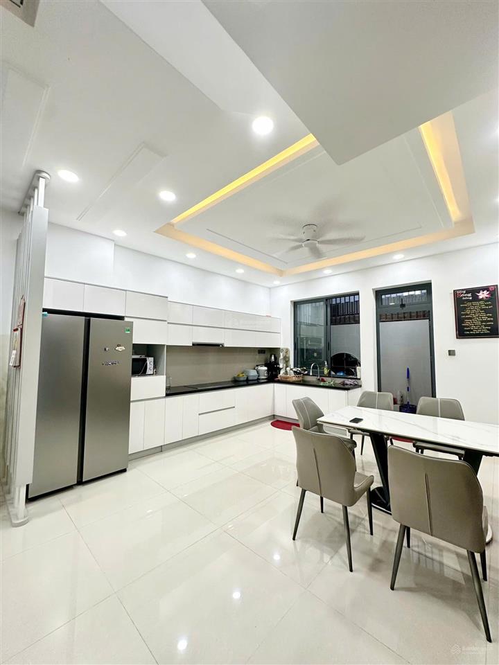Nhà đẹp kđt mỹ gia an khánh đường số 67 trục đường nội bộ thông bồn hoa rộng 17 mét chỉ 8,3 tỷ