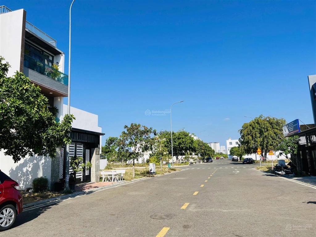 Nhà đẹp kđt mỹ gia an khánh đường số 67 trục đường nội bộ thông bồn hoa rộng 17 mét chỉ 8,3 tỷ