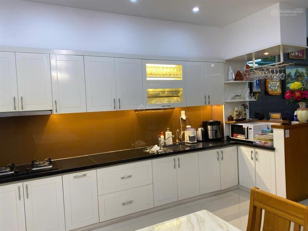 Giá rất tốt cần bán nhanh nhà 3,5 tầng đường tạ xuân thu b3 kđt vcn phước hải chỉ 11,5 tỷ.