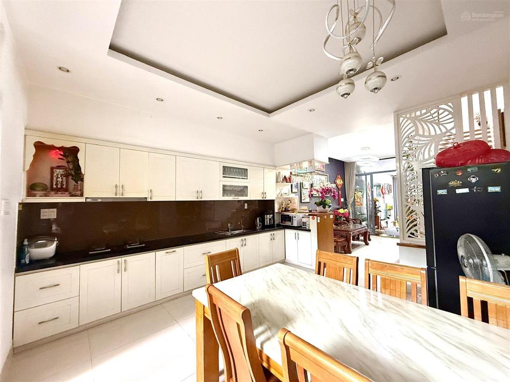 Nhà đẹp giá tốt, chủ cần bán nhanh đường tạ xuân thu vcn phước hải chỉ 11 tỷ/ 0931 800 ***