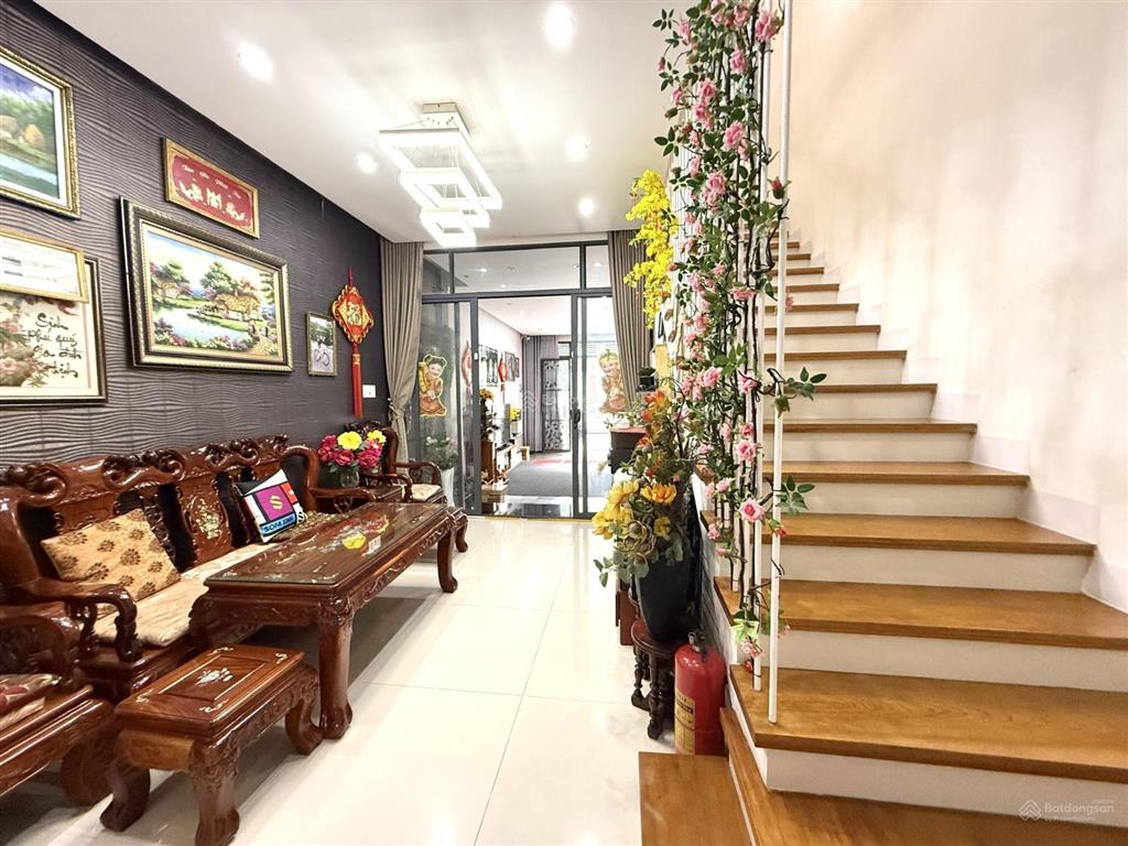 Nhà đẹp giá tốt, chủ cần bán nhanh đường tạ xuân thu vcn phước hải chỉ 11 tỷ/ 0931 800 ***
