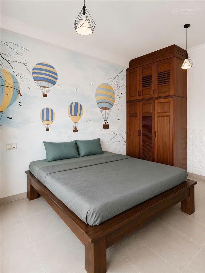 Căn nhà homestay 4,5 tầng view biển hòn chồng đường cao văn bé chỉ 10,5 tỷ/  0931 800 ***