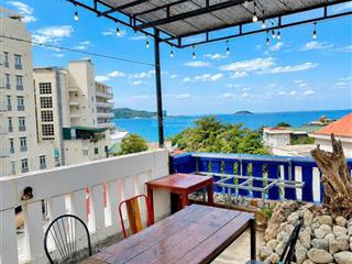 Căn nhà homestay 4,5 tầng view biển hòn chồng đường cao văn bé chỉ 10,5 tỷ/  0931 800 ***