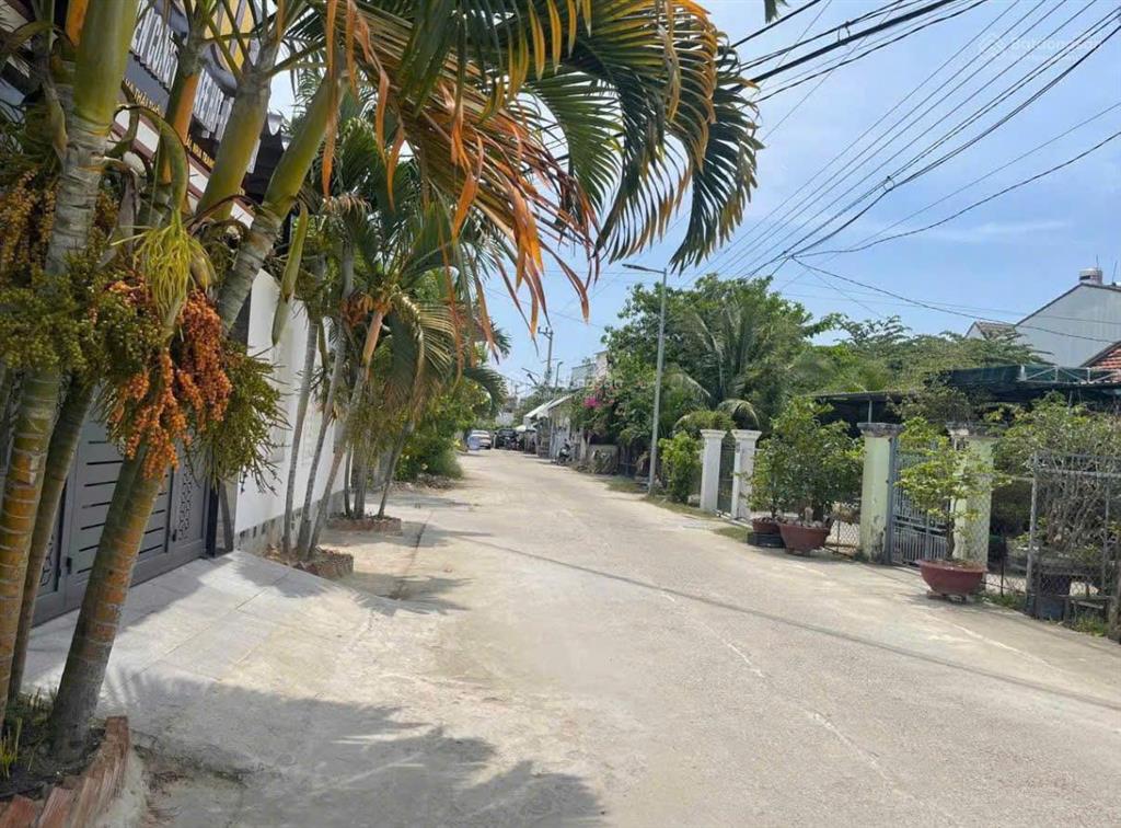 Lô góc đẹp 90m2 mặt tiền đường xóm hạ, thái thông ngay chợ vĩnh thái chỉ 2,65 tỷ/  0931 800 ***