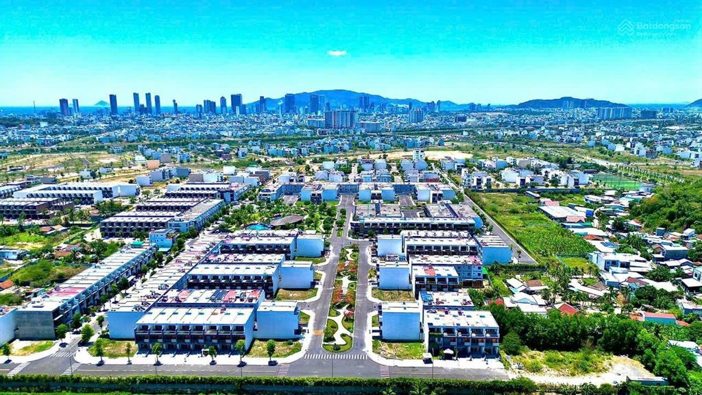 Chỉ 8 tỷ 150 sở hữu căn nhà full nội thất gói 8 kđt mỹ gia the capella 2 mặt thoáng, full nội thất