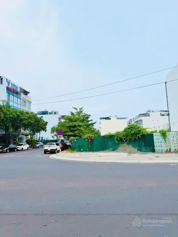 Hàng vip  lô góc mặt tiền thích quảng đức giao với đường số 7 kđt hà quang ii chỉ 130tr/m2