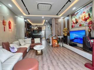 Chỉ 8 tỷ sở hữu căn nhà đẹp hướng đông nam, full nội thất xịn gói 8 mỹ gia gần hồ bơi.