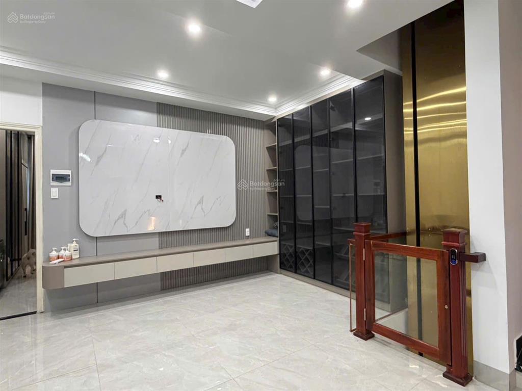 Căn nhà phố 4 tầng mới đẹp mặt tiền đường lê chân, tttp nha trang chỉ 12 tỷ/0931 800 ***