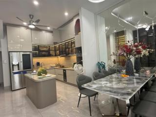 Căn nhà phố 4 tầng mới đẹp mặt tiền đường lê chân, tttp nha trang chỉ 12 tỷ/0931 800 ***