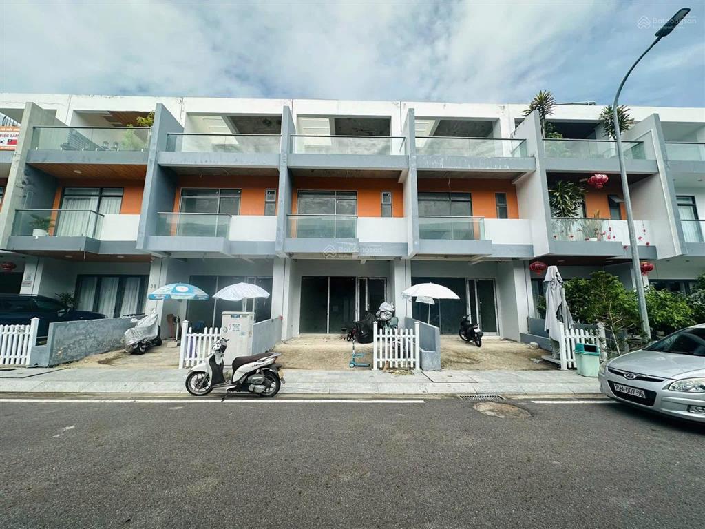 Chỉ 6,3 tỷ sở hữu căn nhà thô gói 8 mỹ gia hướng đông mát mẻ/  0931 800 ***