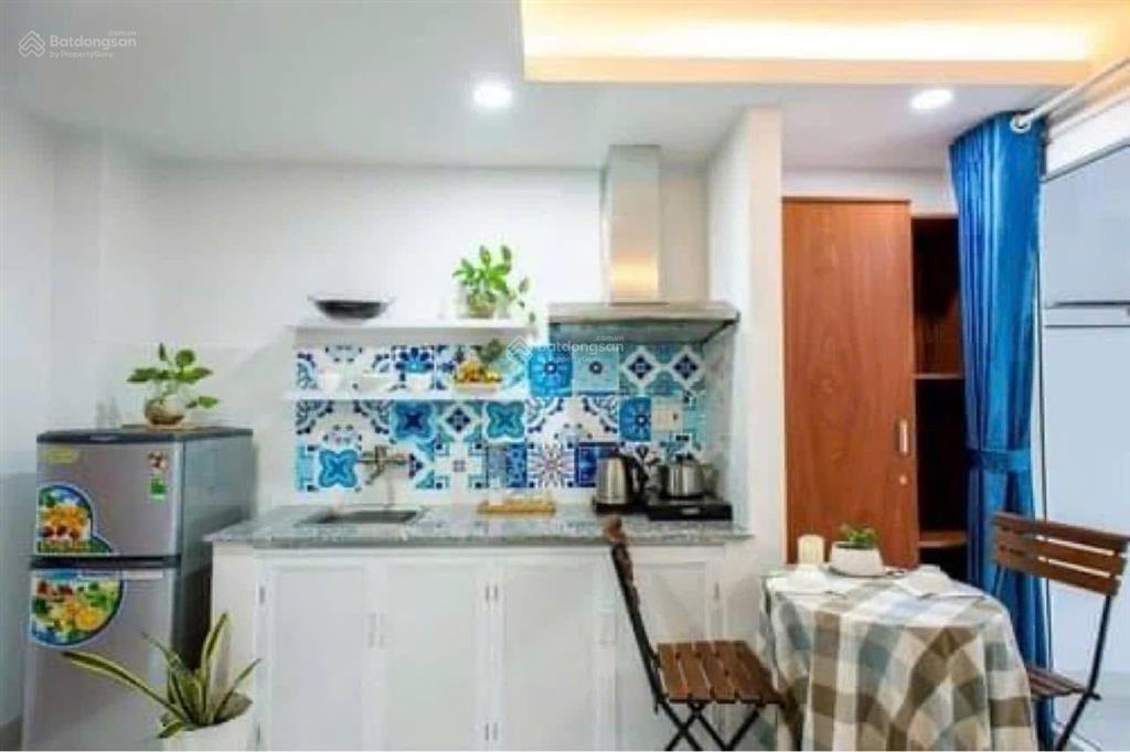 Toà căn hộ 7 tầng có thang máy có 14 phòng, hẻm nguyễn thiện thuật, khu phố tây nha trang 14 tỷ