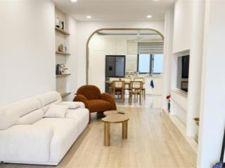 Nhà đẹp đối diện công viên hoa giấy đường 59 cách hồ bơi capella chỉ 1 căn biệt thự  chỉ 9,3 tỷ