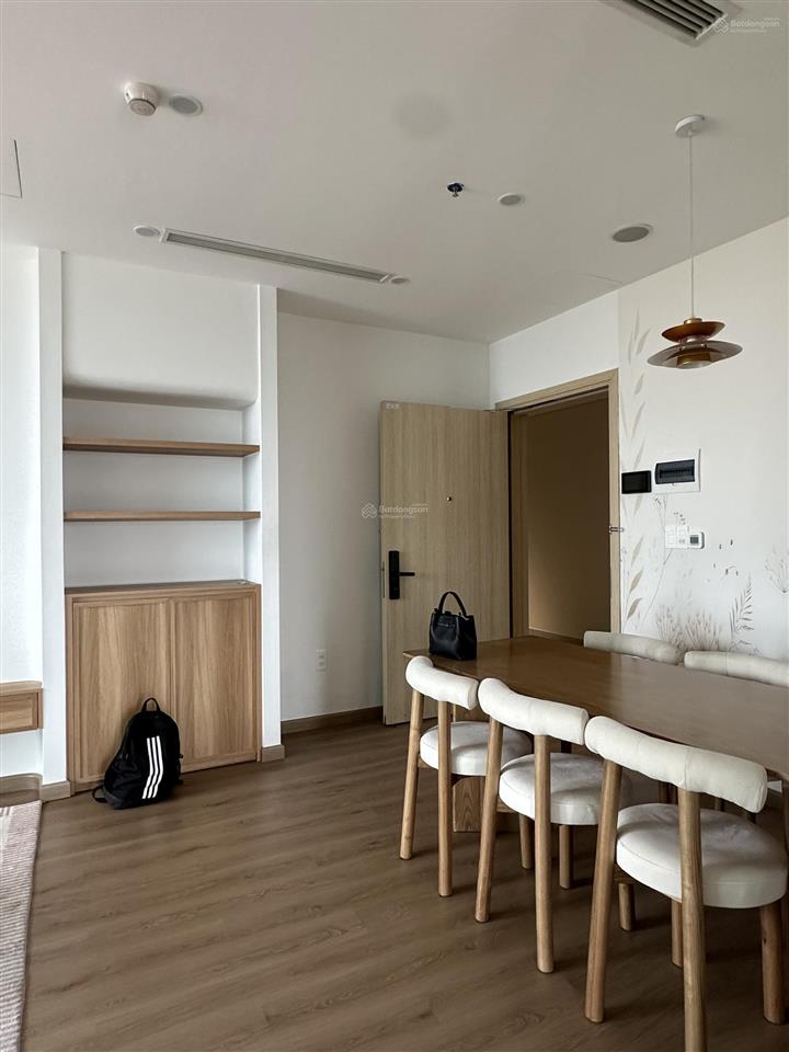 Cho thuê căn hộ 2pn view sông tầng 17 panoma1 full nội thất mới đẹp